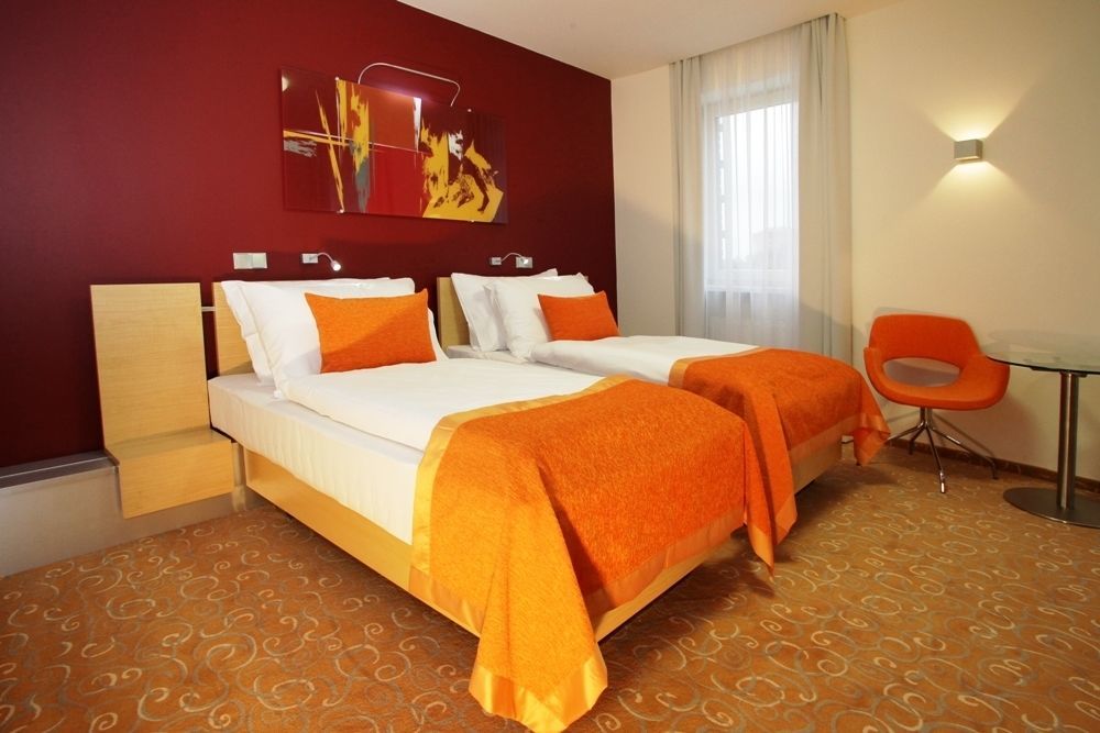 Orea Hotel Atrium Otrokovice Luaran gambar